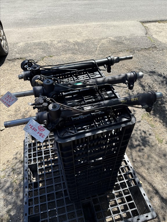 Audi A4 Passat kormánymű  1. kép