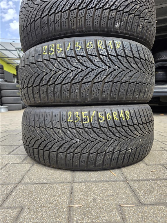  235/5018" újszerű Nexen winguard aport 2  téli gumi  2. kép