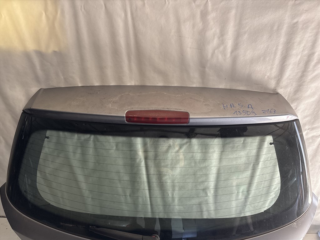 13509 Opel Astra H 2004-2010 Csomagtérajtó Z163 Ezüst 5 ajtós 2. kép