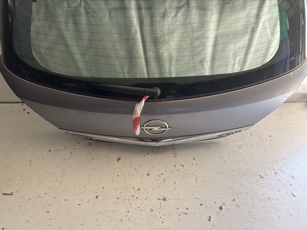 13509 Opel Astra H 2004-2010 Csomagtérajtó Z163 Ezüst 5 ajtós 3. kép