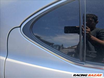 Lexus IS 220d jobb hátsó kis ablak üveg 