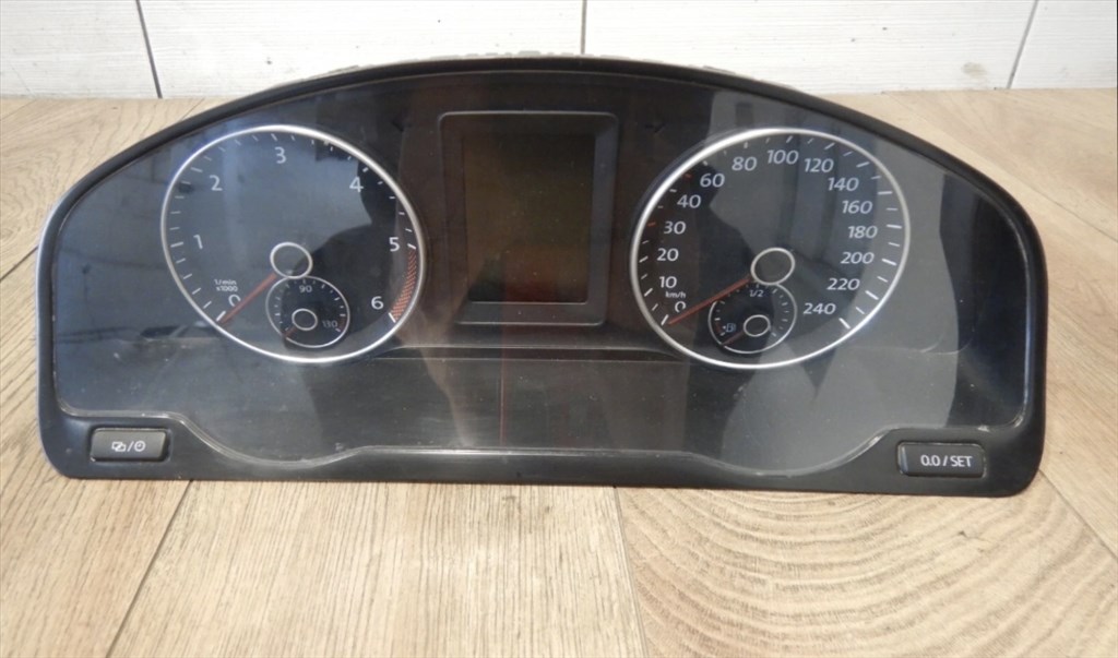 Volkswagen Transporter T5 VW transporter T5 2010-2015 kilométer óra  1. kép