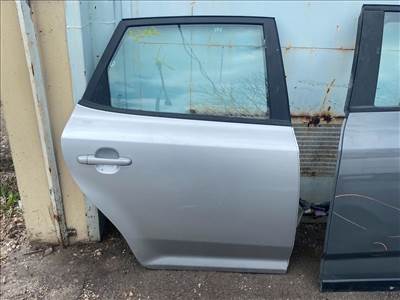 KIA CEED SW ED Jobb hátsó Ajtó (Részeivel)