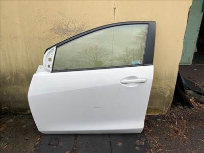 MAZDA 2 DE Bal első Ajtó (Részeivel)