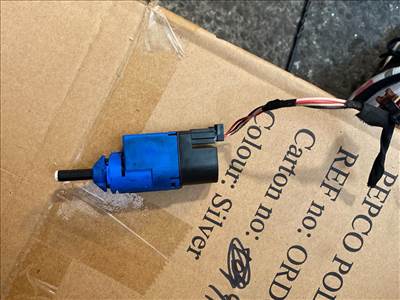 RENAULT CLIO IV  Kuplung Pedál Kapcsoló 001802