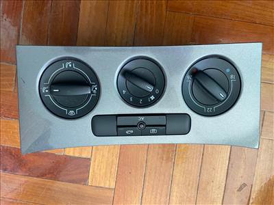 Volkswagen Passat B6 Műszerfal burkolat / tartozék