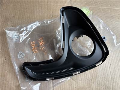 Toyota Yaris (XP210) Jobb ködlámpa rács 52112-k0140