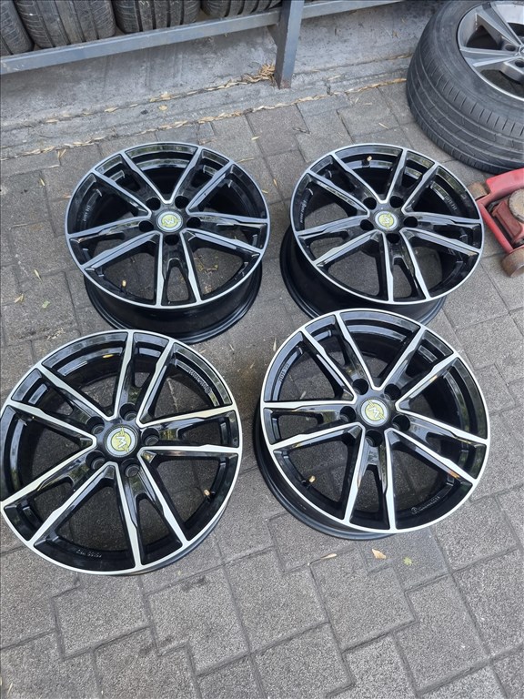  5x114.3 lyukosztású 7JJ 17" új Vilach alufelni 1. kép