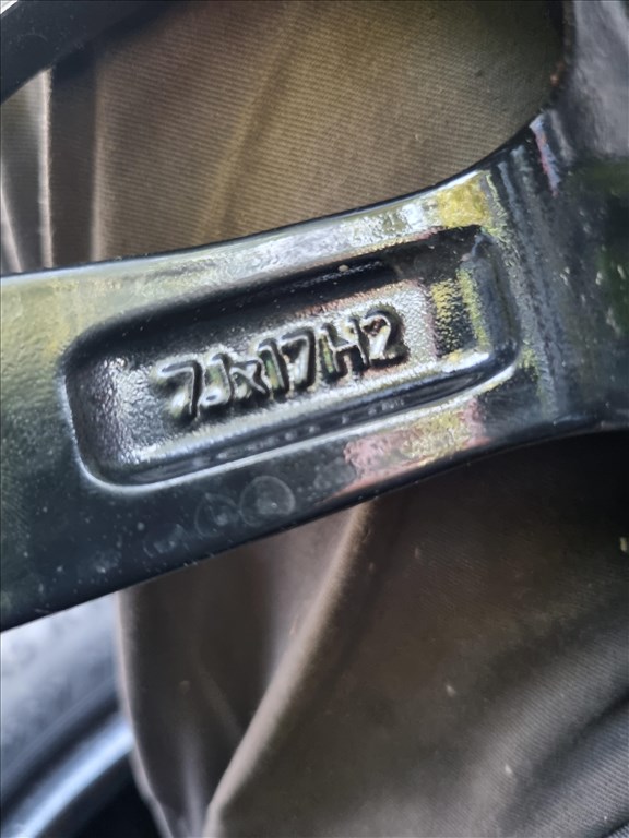  5x114.3 lyukosztású 7JJ 17" új Vilach alufelni 4. kép