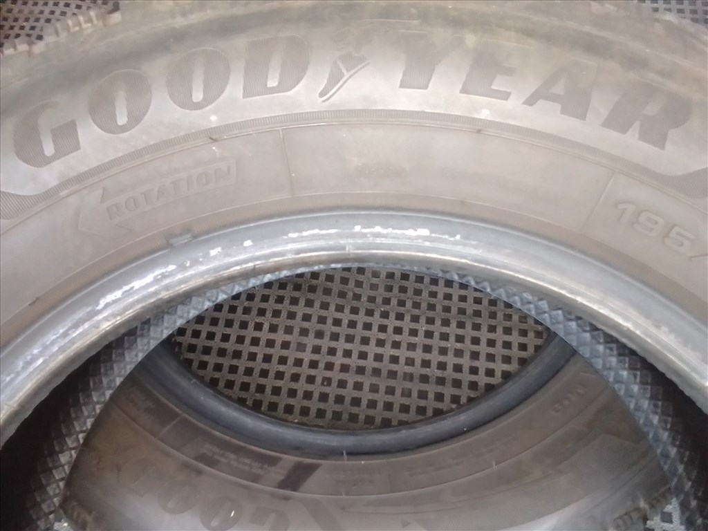  195/65R15 Goodyear újszerű 2023-as téli gumi garnitúra 6. kép