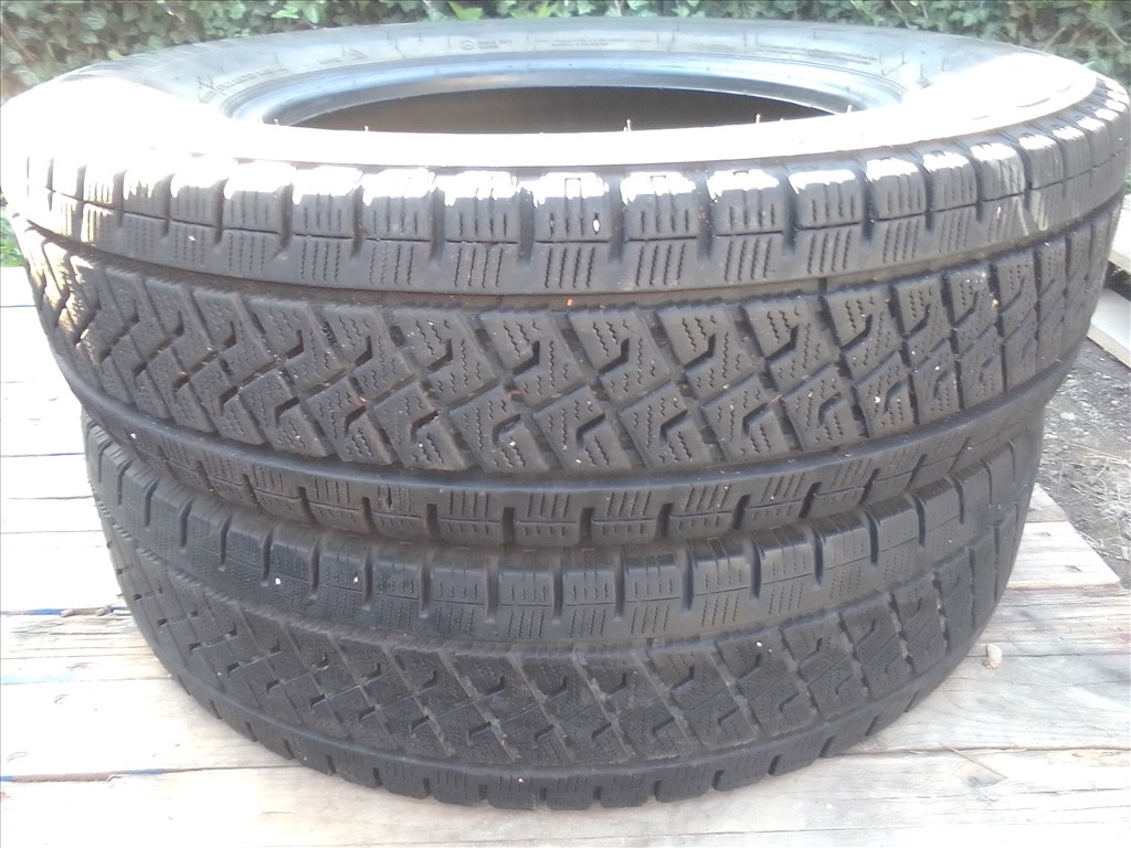  235/65R16C Lassa Wintus2 kisteher téli gumi 2022-es  1. kép