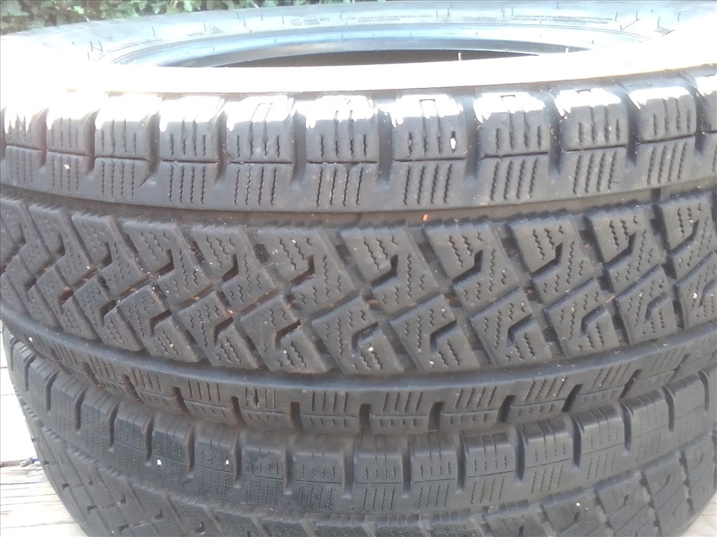  235/65R16C Lassa Wintus2 kisteher téli gumi 2022-es  2. kép