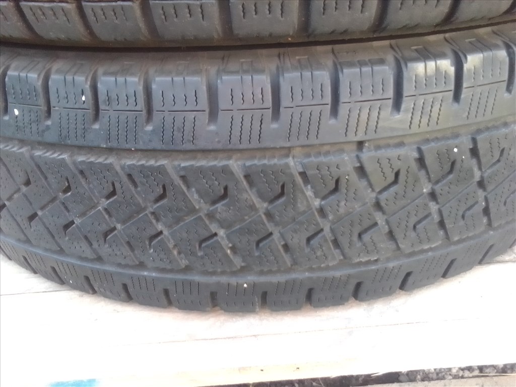  235/65R16C Lassa Wintus2 kisteher téli gumi 2022-es  3. kép