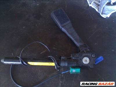 Opel Astra H Jobb első Övfeszítő 694 , 