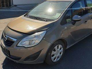 OPEL MERIVA B Bal első Féknyereg Munkahengerrel