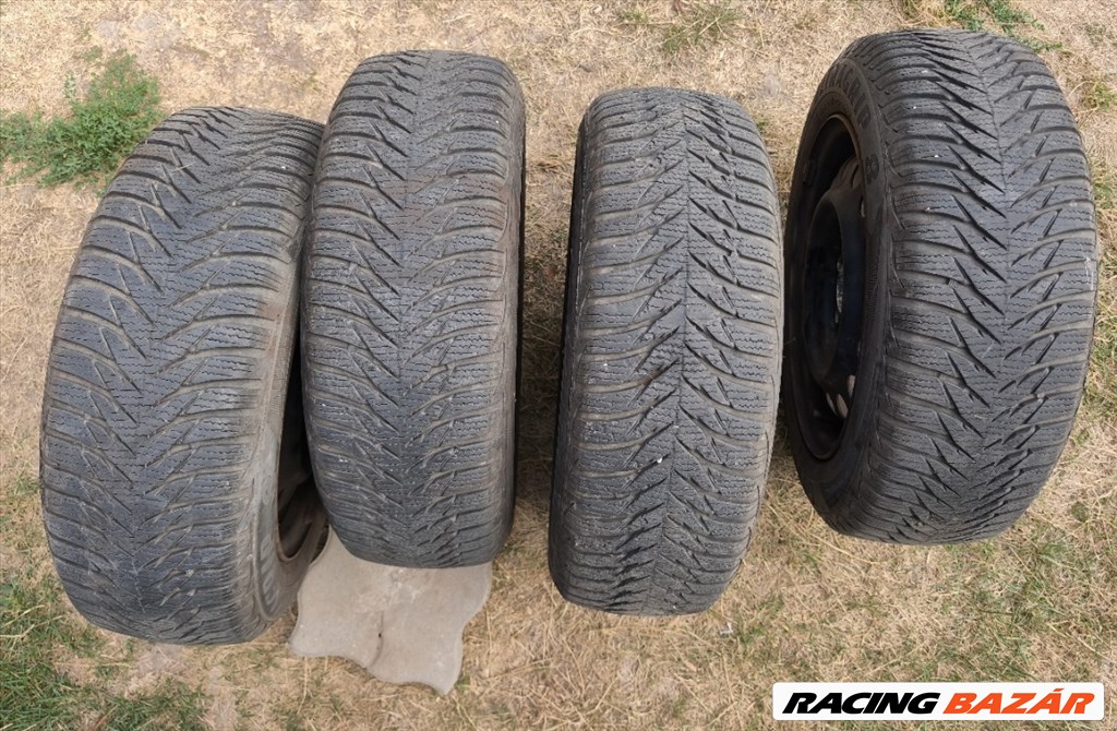  15" használt lemezfelni, rajta 185/60 használt Goodyear téli gumi 2. kép