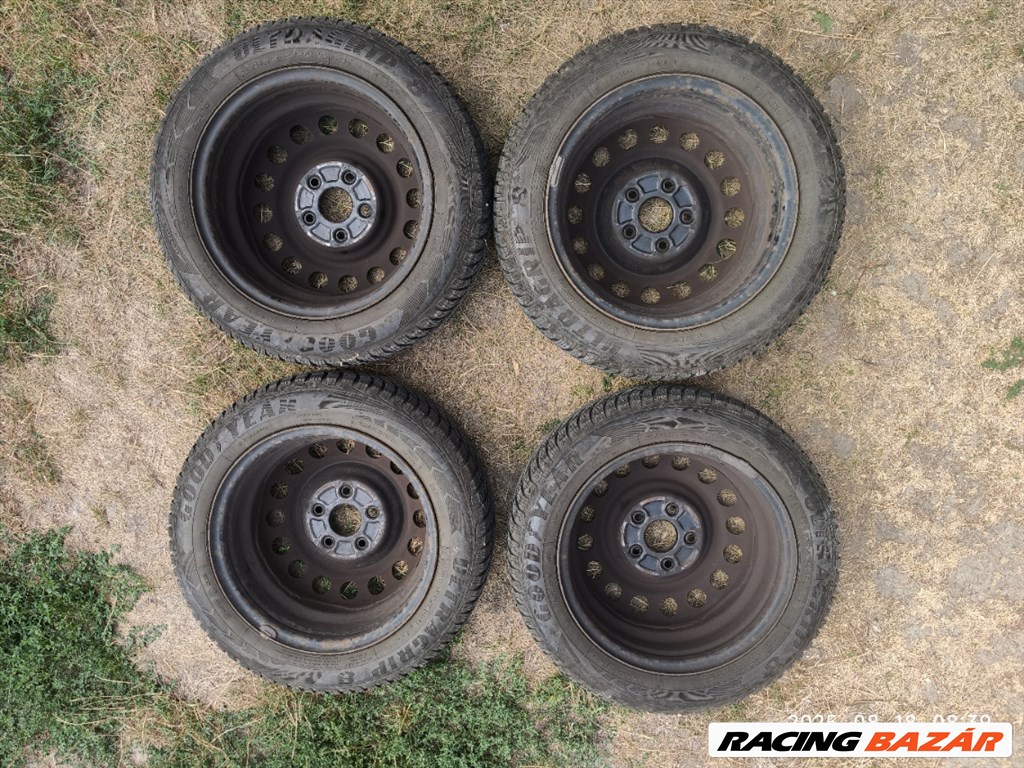  15" használt lemezfelni, rajta 185/60 használt Goodyear téli gumi 3. kép