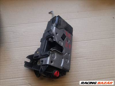 Opel Zafira B Jobb hátsó Központizár Motor 3071 ,  13210739