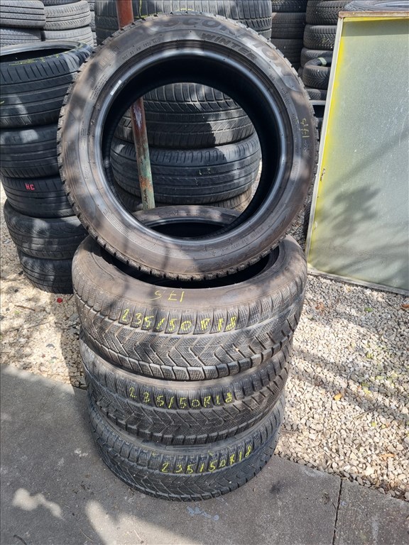  235/5018" újszerű Pirelli Scorpion Winter téli gumi 4db  2. kép