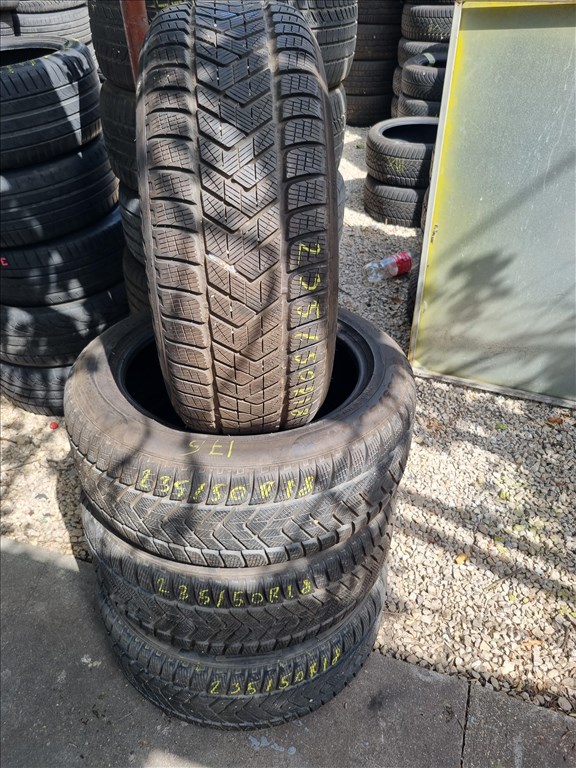  235/5018" újszerű Pirelli Scorpion Winter téli gumi 4db  3. kép