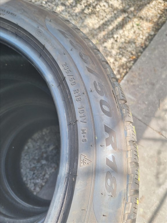  235/5018" újszerű Pirelli Scorpion Winter téli gumi 4db  5. kép