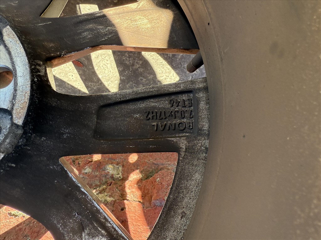 Skoda Octavia gyári 7x17-es 5x112-es ET46 könnyűfém felni garnitúra eladó 5. kép