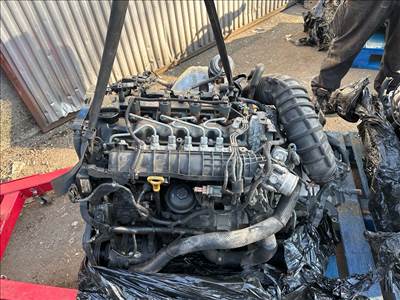 HYUNDAI i40 CW VF Motor (Fűzött blokk hengerfejjel)