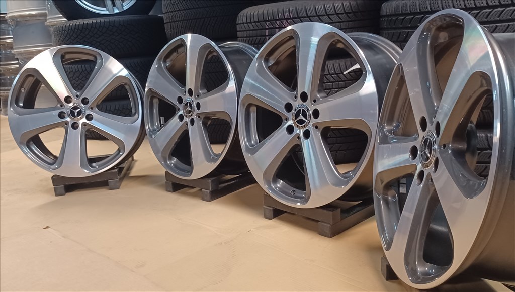 Mercedes W253 GLC klasse alufelnik 5x112 8x19 ET38 4db 8. kép
