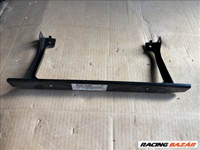 Hyundai i30 (GD) Lökhárító tartó első 86560a6000