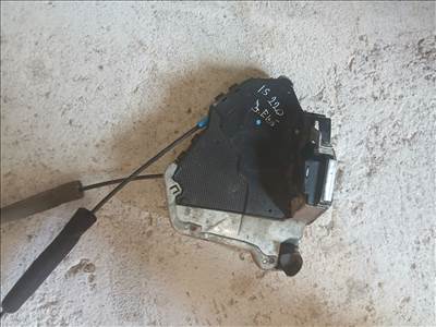 Lexus IS 220d jobb első ajtózár szerkezet 