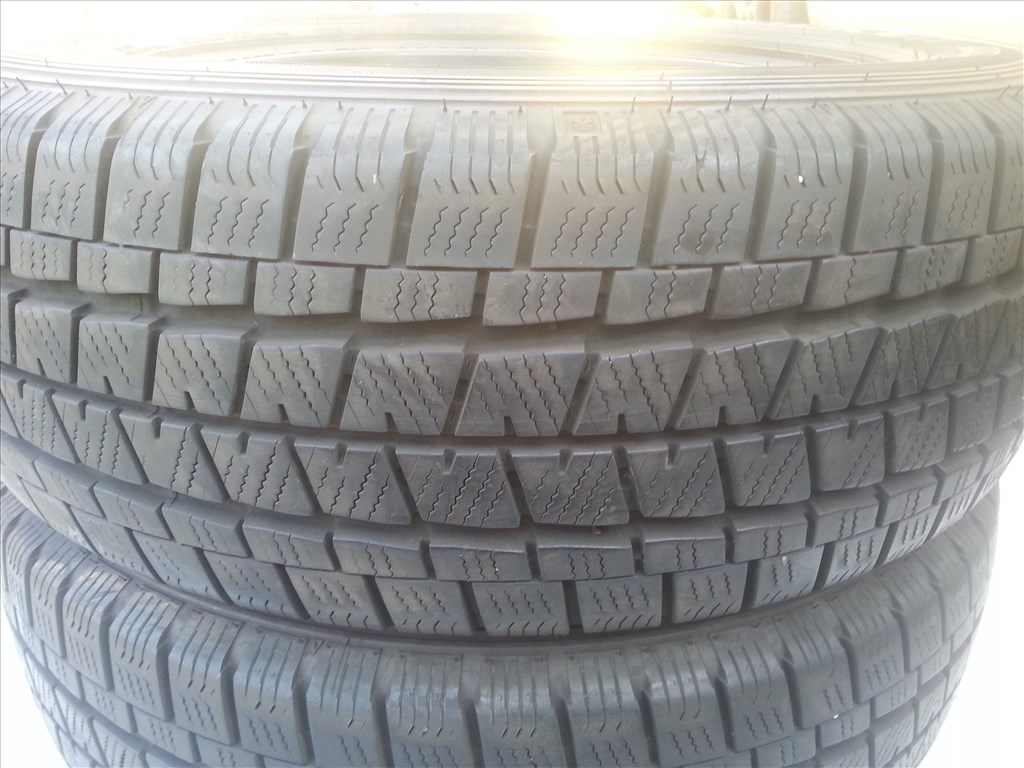  215/65R16C Falken Eurowinter Van1 újszerű kisteher téli gumi 2 db 2. kép