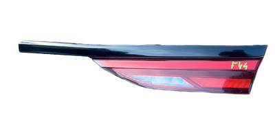 BMW 2 F44 Jobb hátsó belső lámpa