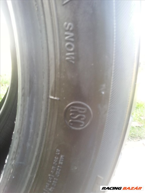  225/50R18 Bridgestone defekttűrő téli gumi 2 db  5. kép