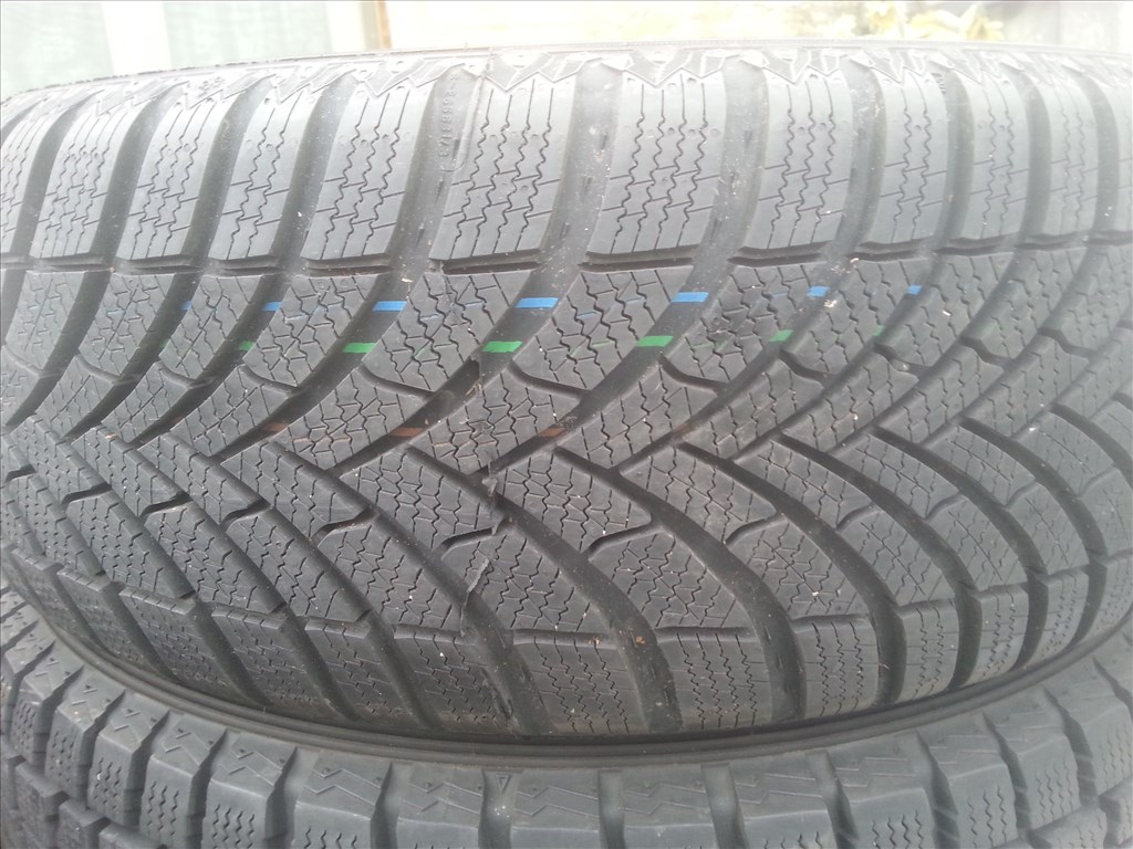  195/65R15 XL Semperit Speed-grip5 újszerű téli gumi 2 db 1. kép