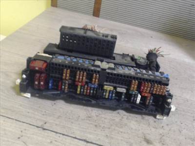 BMW E46 98-05 Biztosítéktábla BCM BSI BSM SAM GEM modul 