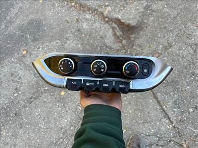 KIA RIO III UB Fűtéskapcsoló (digit klímás)