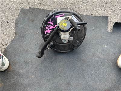 NISSAN JUKE F15 Fékrásegítő