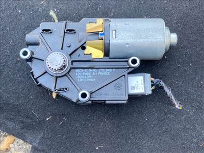 NISSAN QASHQAI / QASHQAI PLUS 2 J10, JJ10 Tetőablak Motor