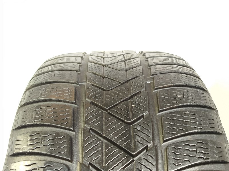 Pirelli Sottozero 3 235/45 R18  1. kép