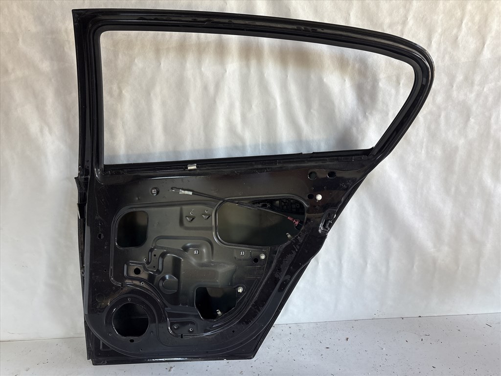 13290 Opel H astra Jobb hátsó Ajtó Fekete Z20r 5 ajtós 5. kép