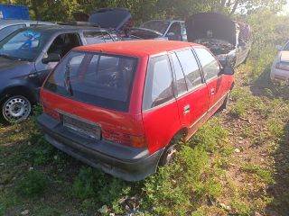 SUZUKI SWIFT II Ferdehátú (EA, MA) Jobb hátsó Vízlehúzó Gumicsík