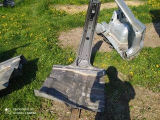 Honda Civic VIII HONDA CIVIC VIII Bal első Negyed Karosszéria Csoma
