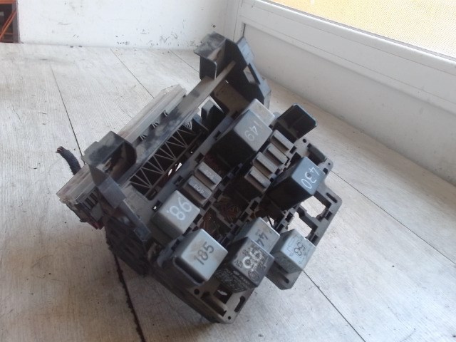 FORD GALAXY 00.10.01-06.05.31 Biztosítéktábla BCM BSI BSM SAM GEM modul Utastér 1. kép