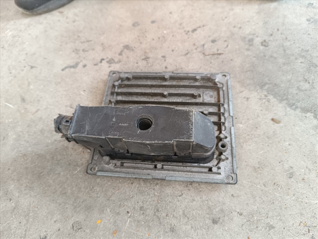 Ford Focus C-MAX 1.6 16V Motorvezérlő  7m5112a650afa 8. kép