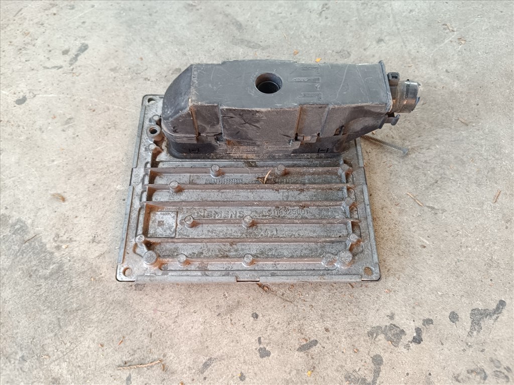 Ford Focus C-MAX 1.6 16V Motorvezérlő  7m5112a650afa 9. kép