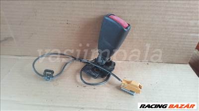 Volvo 30780607 S40 V50 hátsó biztonsági öv csatalj