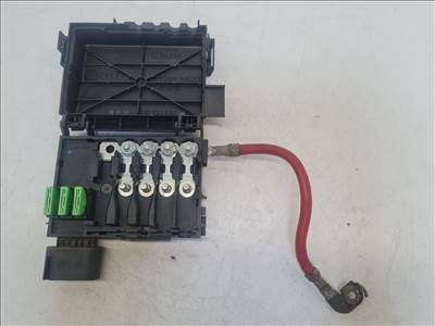 Volkswagen Golf IV, Volkswagen Bora biztosítéktábla (23322) 1j0937550aa