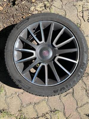  17" használt (gyári felni) alufelni, rajta 225/45 újszerű négyévszakos gumi gumi 