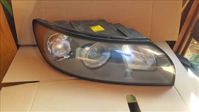 Volvo 30698886 V50 jobb halogén fényszóró