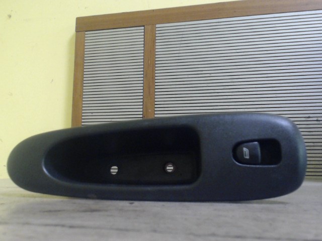 ALFA ROMEO ROMEO 156 97-03 Bal hátsó ablakemelő kapcsoló 1. kép